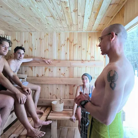 Przystan - Nad Jeziorem - Warmia I Mazury * Jeziorany