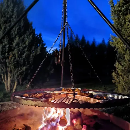 Przystan - Nad Jeziorem - Warmia I Mazury * Jeziorany